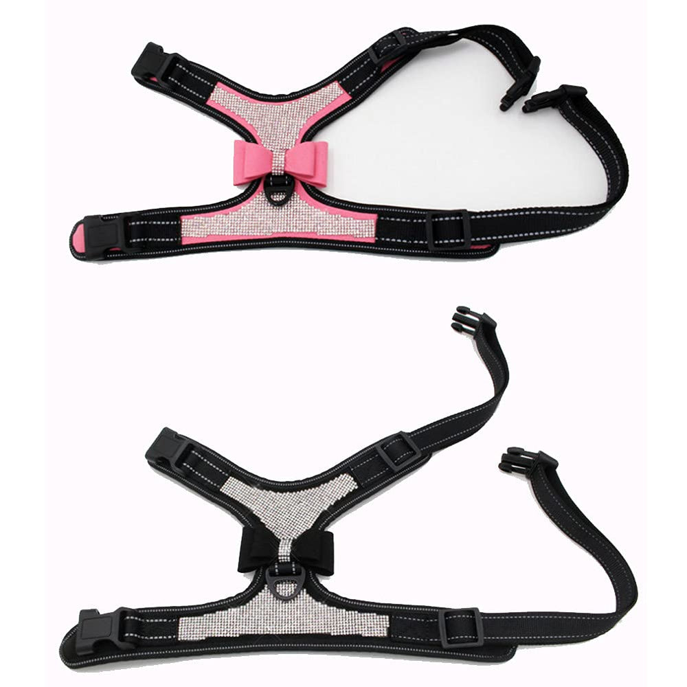 FUNAT reflective chest strap night-walk view improves nighttime safety during outdoor outings.