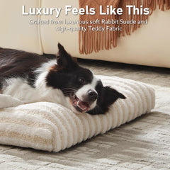 FURTIME Dog Bed anti-slip bottom close-up for stable placement.