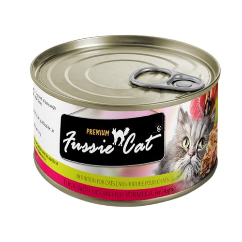 Fussie Cat premium tuna ingredient panel—high-quality nutrition for a complete feline diet.