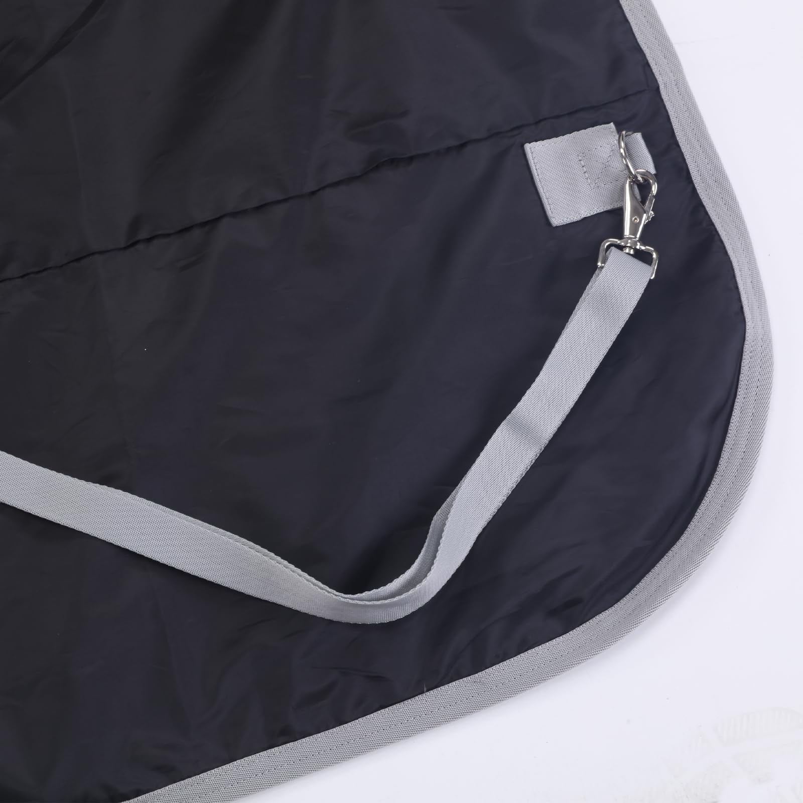 Gallopoff turnout rain sheet tail flap adds extra rear protection in rain.