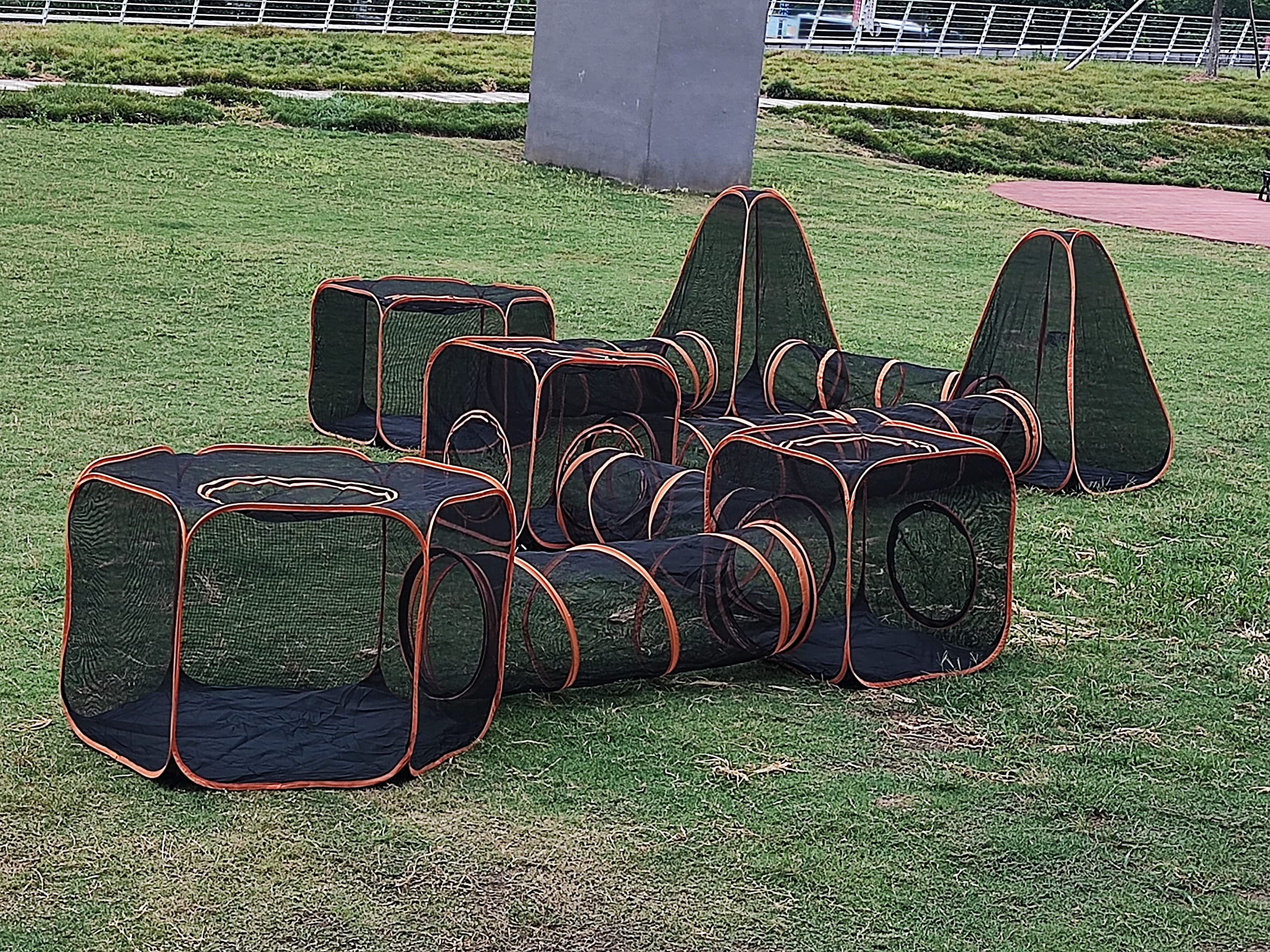 Gaorui 6in1 safe play area keeps pets contained and happy.