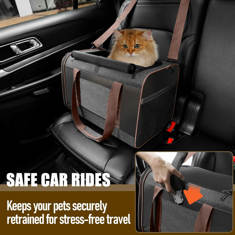 GAPZER carrier bag interior detail features removable washable cover with fleece and cooling sides