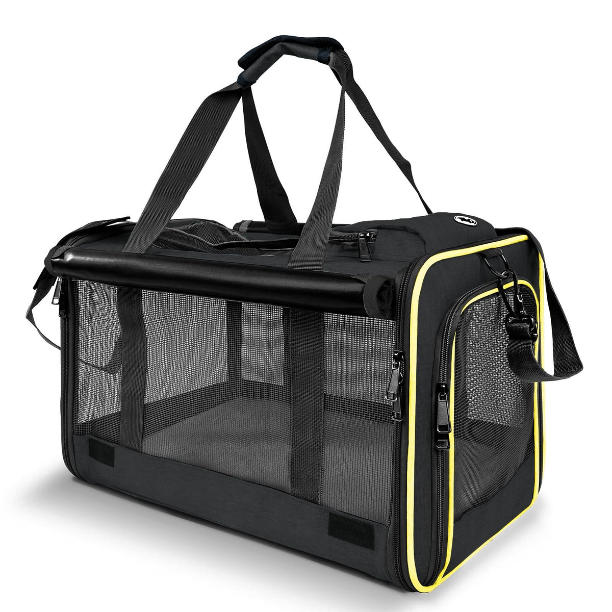 GAPZER cat carrier shows spacious dimensions for comfortable travel with large cats