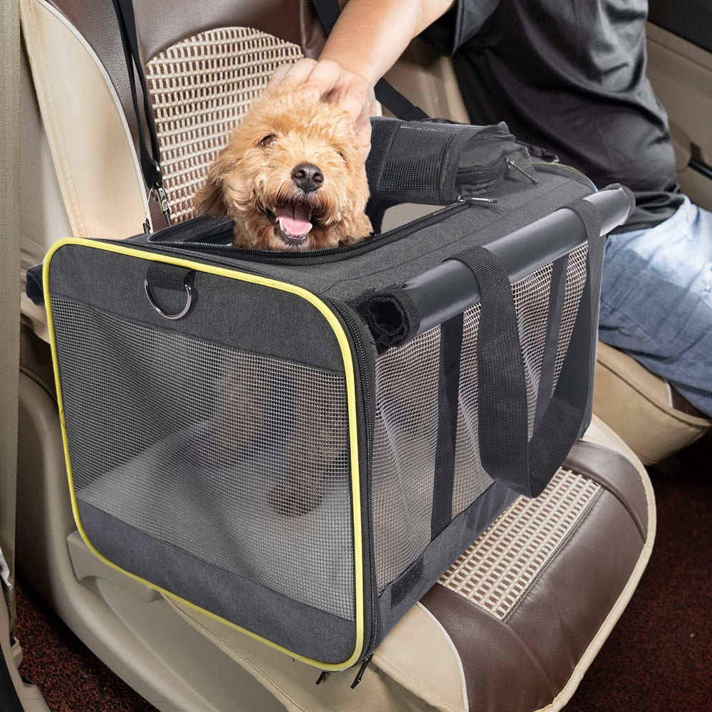 GAPZER cat carrier with washable faux lambskin liner for quick cleanup