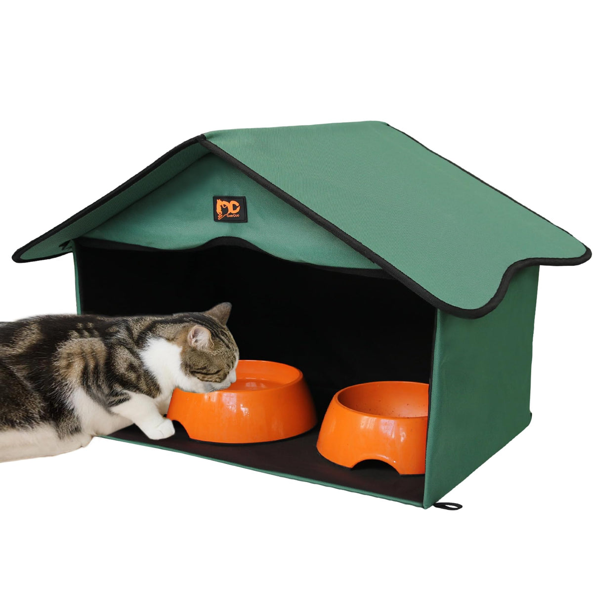 GeerDuo Outdoor Cat House waterproof roof enables all-weather shelter