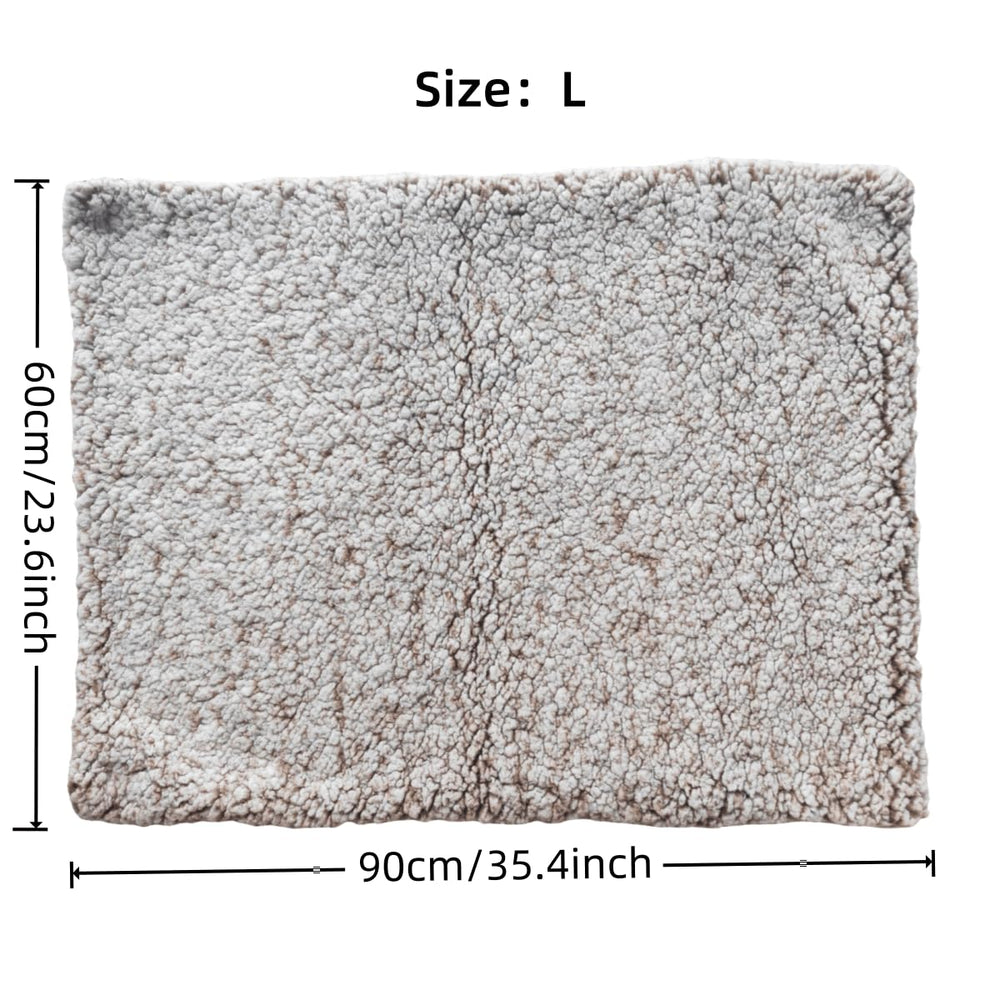 Generic self-heating pet mat non-slip bottom keeps pets steady.