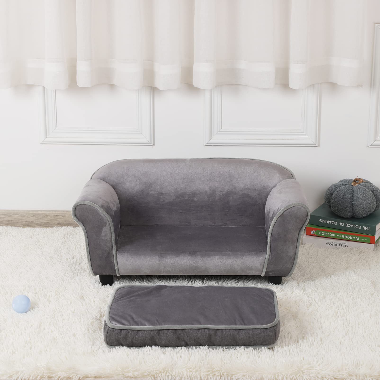 Getifun cushion-cover-removable-washable enables effortless cleaning after use.