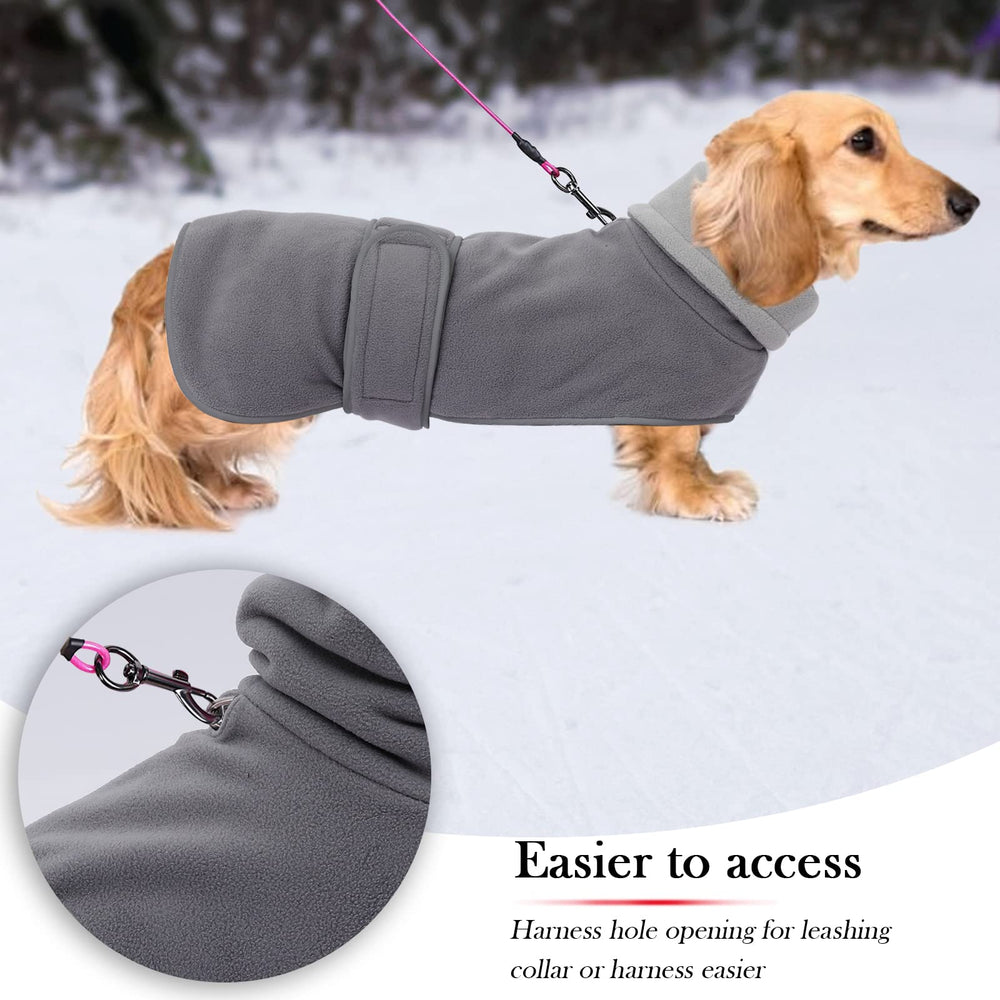 Geyecete Dachshund Sweater high collar wither flap provides neck protection.