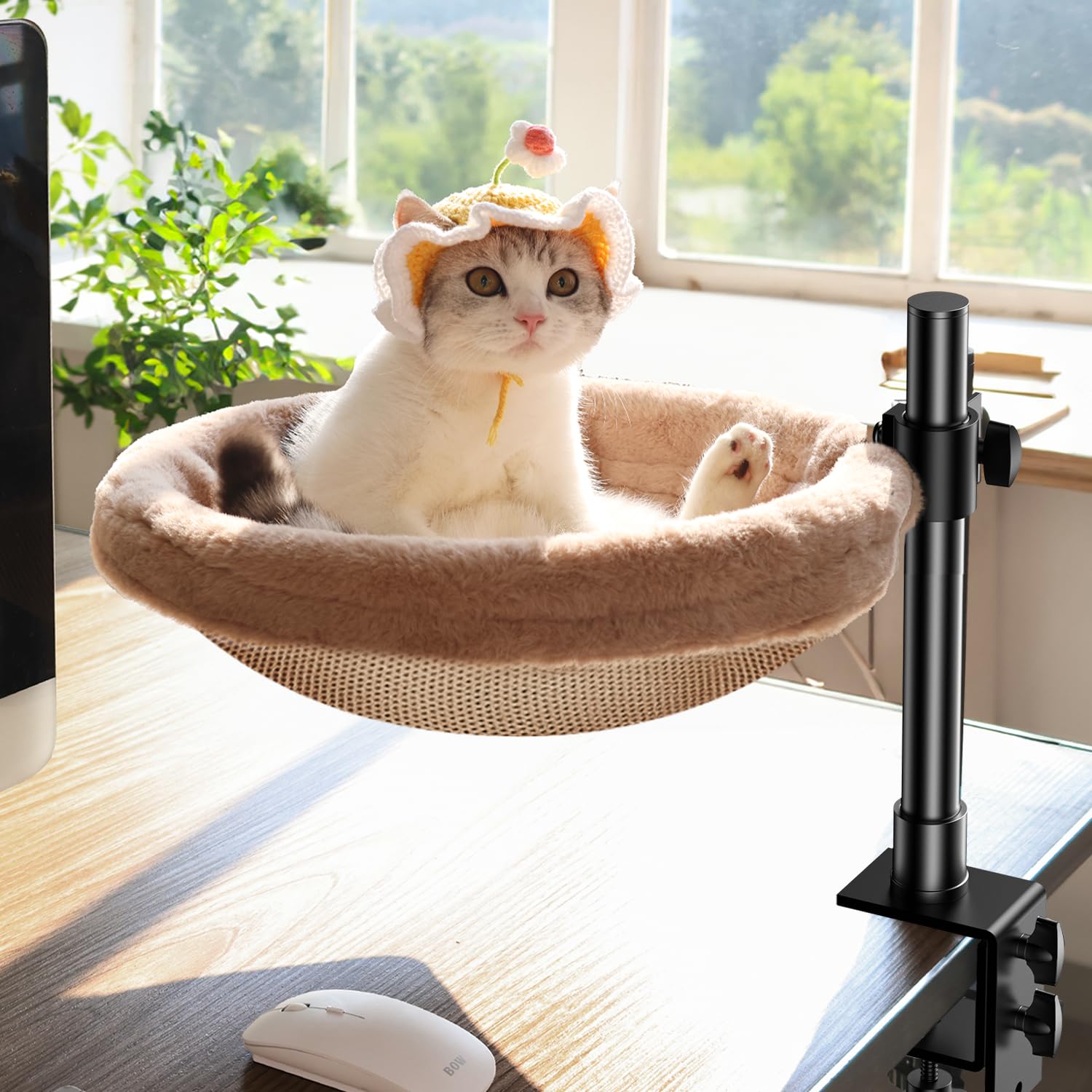 Giisorde Cat Desk Bed front view—cozy workspace companion for focused tasks