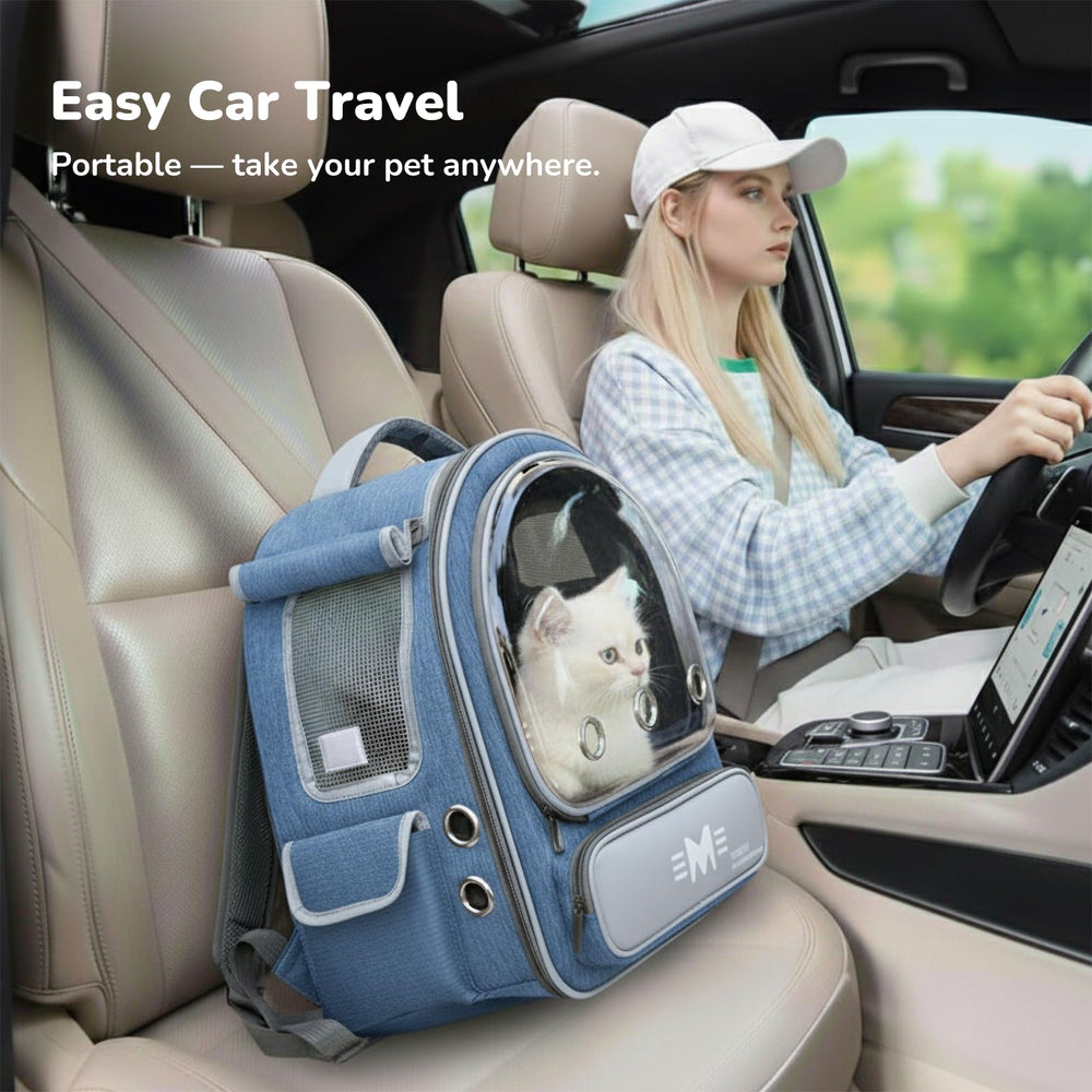 GixDix Cat Bubble Backpack Carrier pockets provide extra storage.