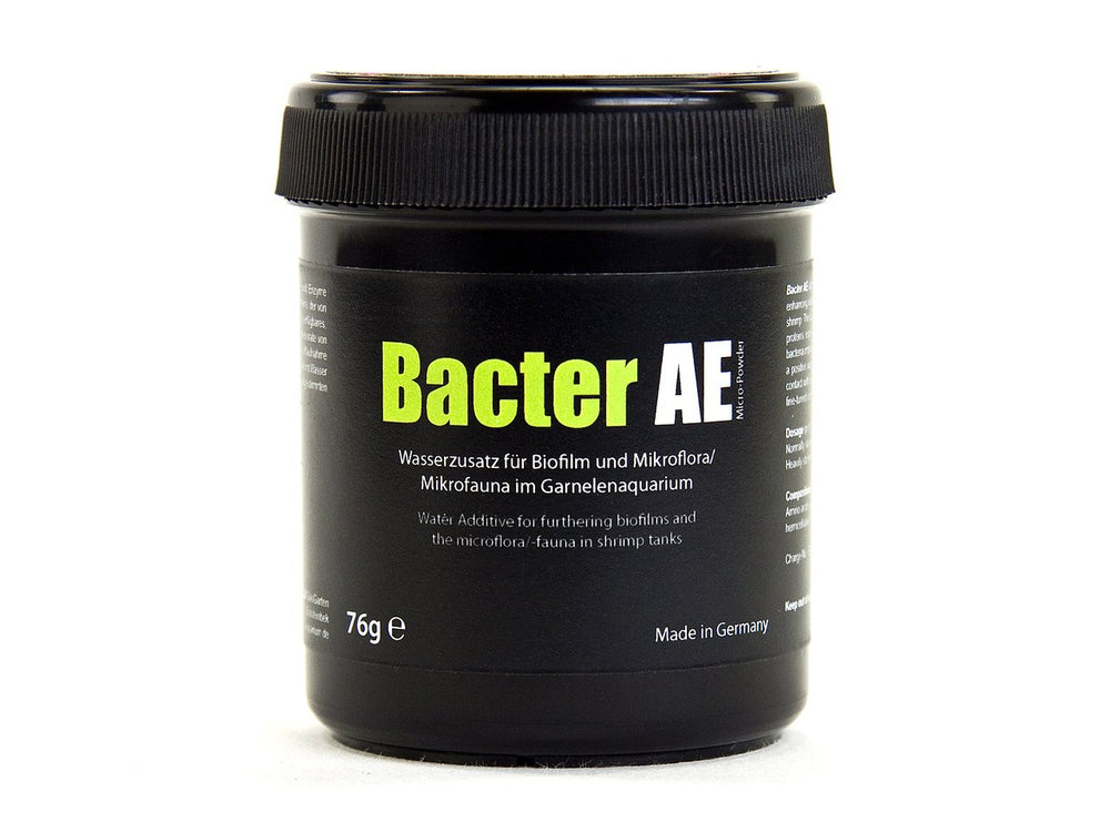 GlasGarten Bacter AE biofilm development in tank supports natural feeding.