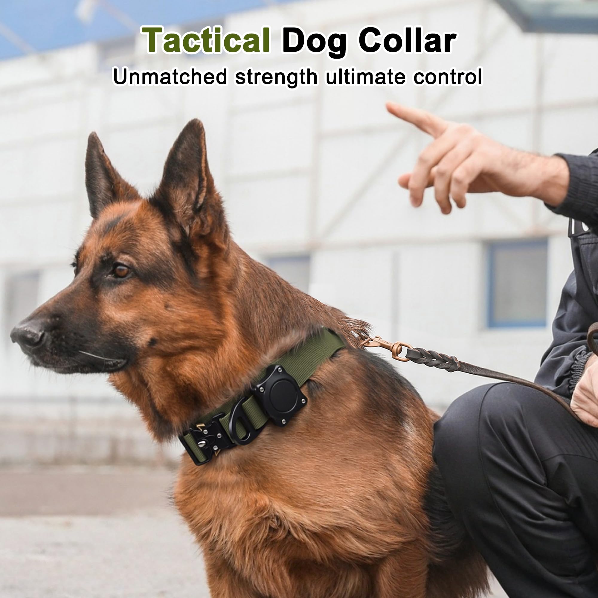 GLIDESMOOTH tactical dog collar control handle with an enlarged grip for outdoor control.