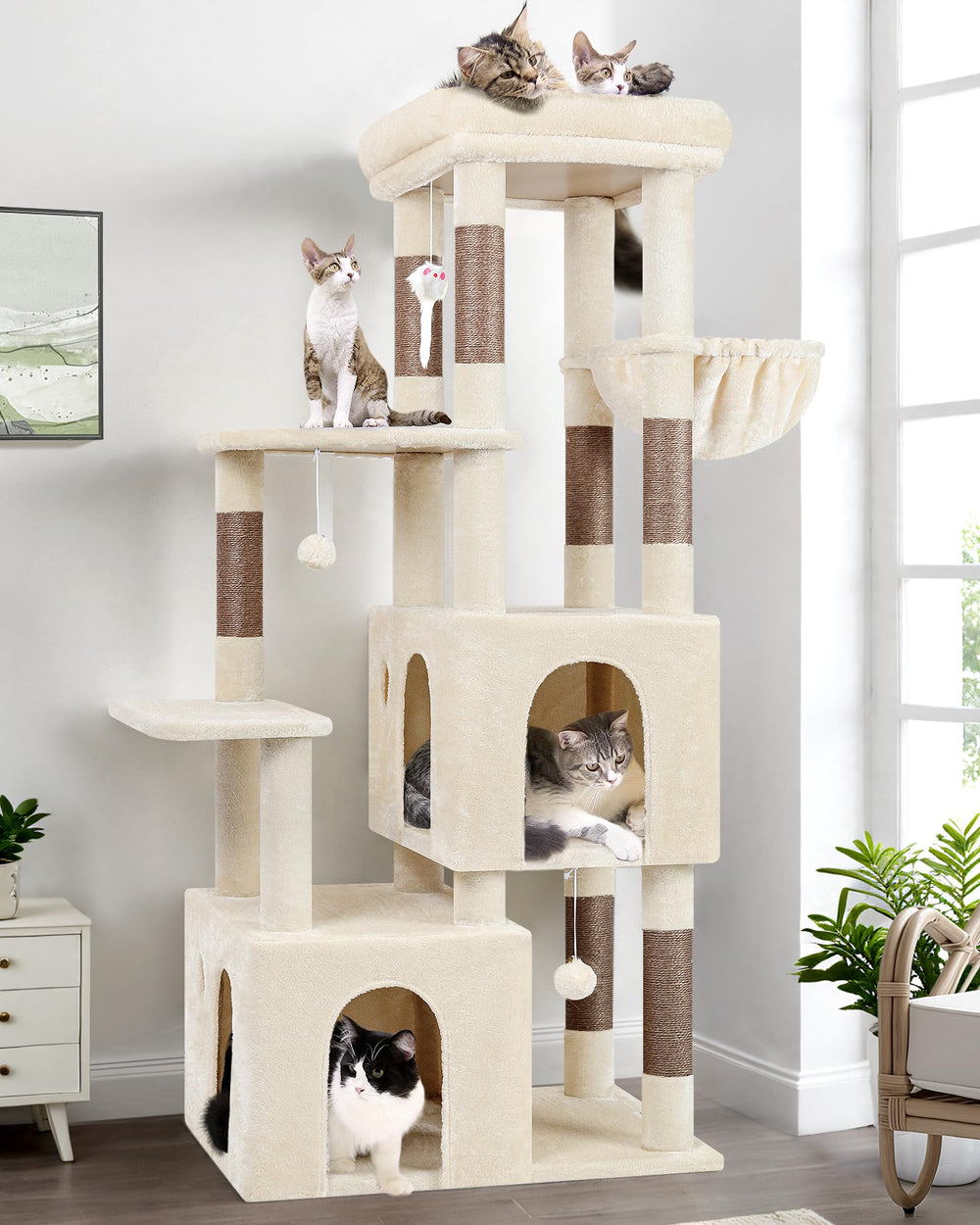 Globlazer cat tower top perch provides a spacious lookout for large indoor cats.