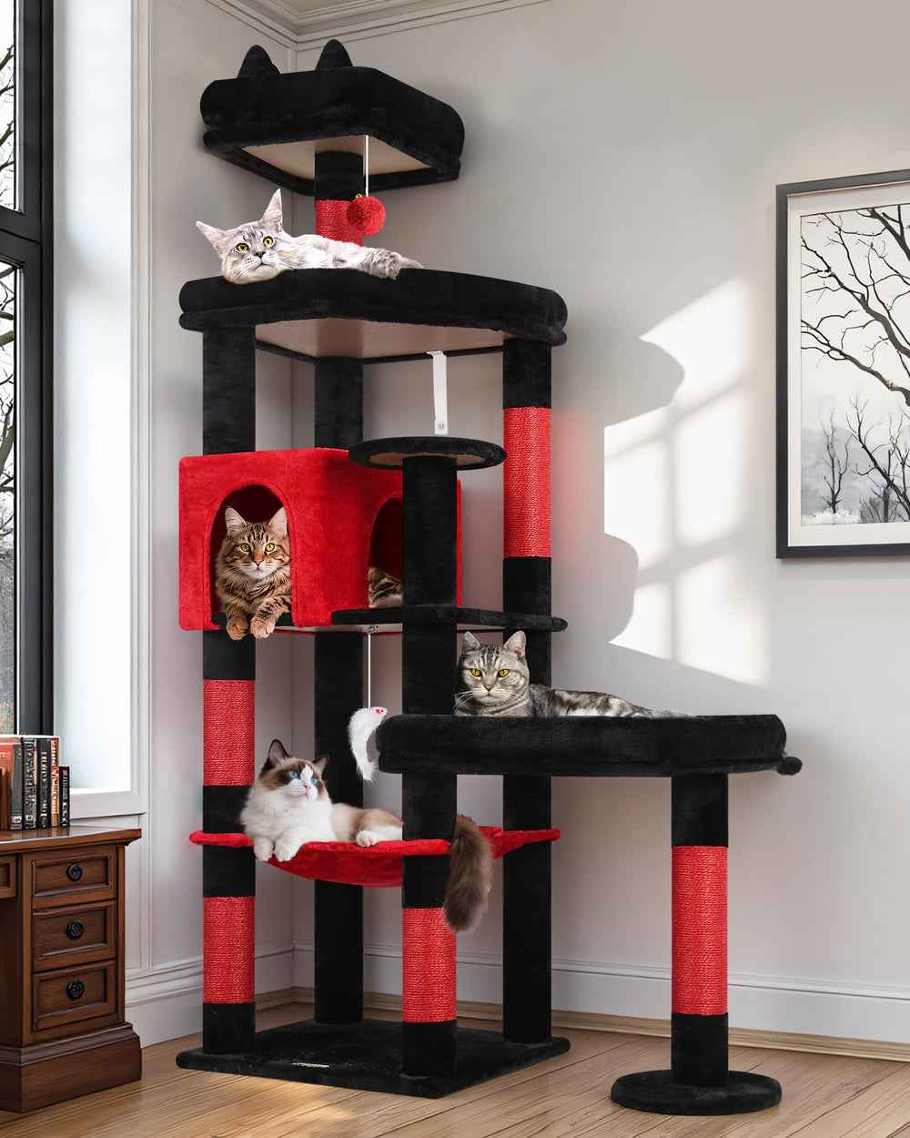 Globlazer Extra Large Gothic Cat Tree base plate stability for safe multi-cat play