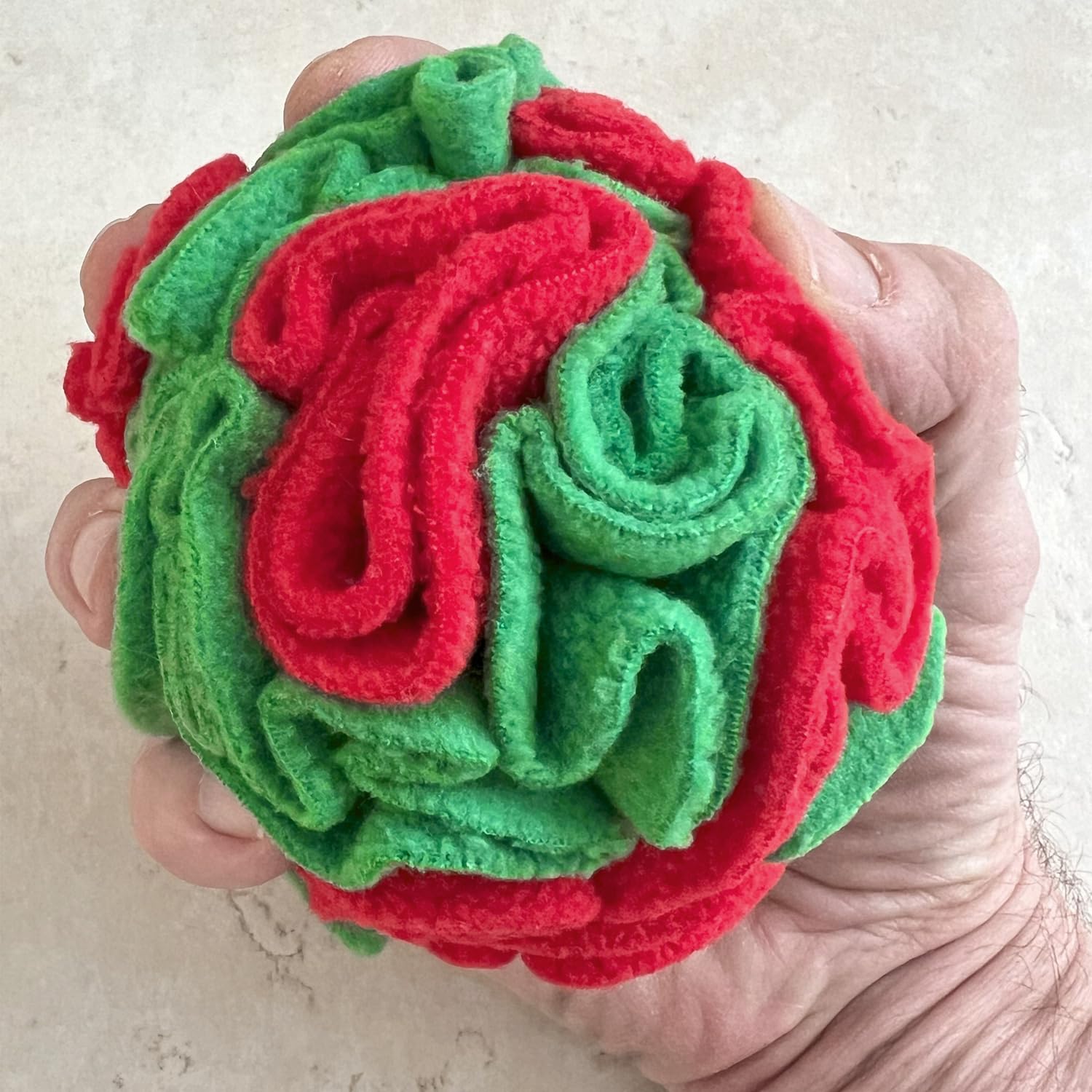 Glory To Dog snuffle ball's variable depth challenges small noses during play.