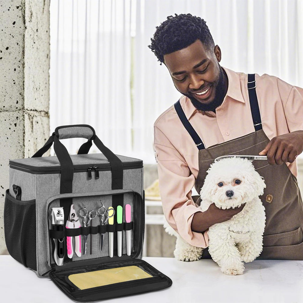 GMAK Pet Grooming Bag travel-ready design suits professional groomers and pet owners.