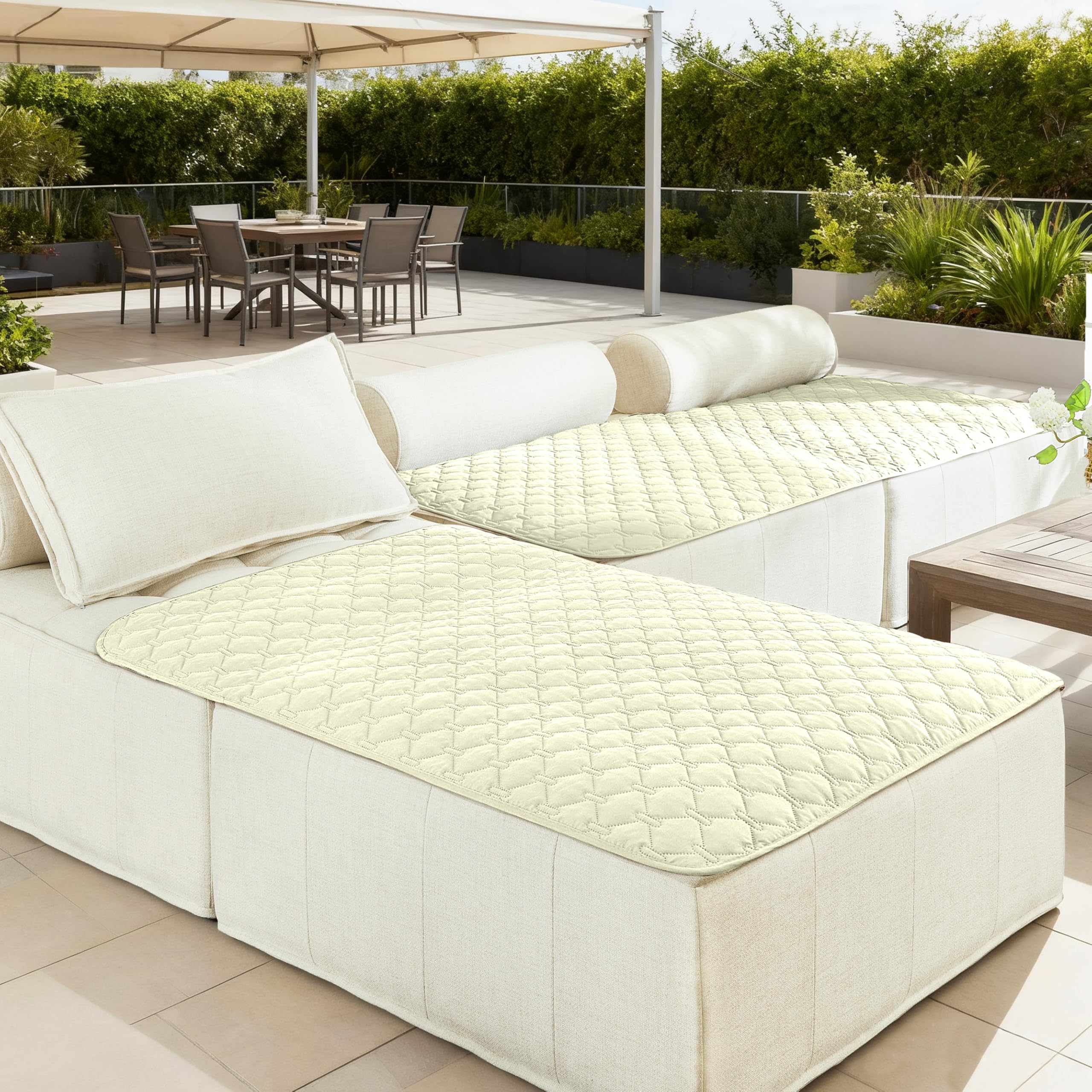Gogobunny 40x50 inch size fits most sofas and beds.