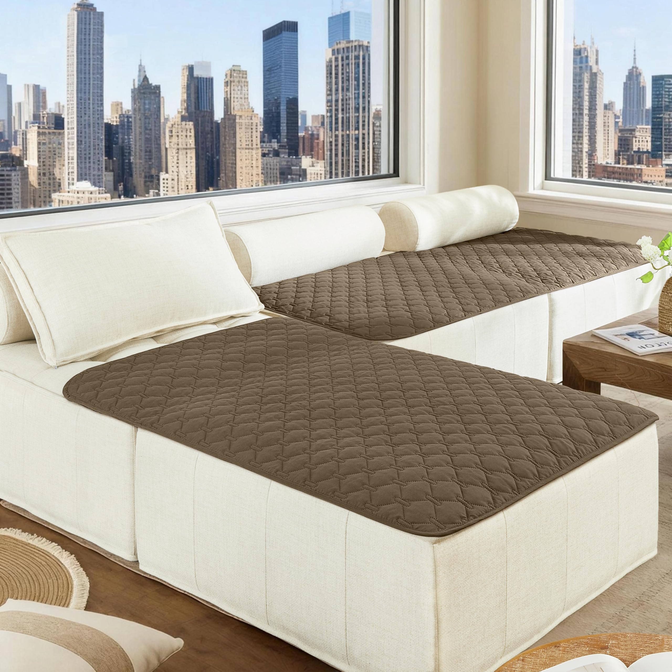 Gogobunny dog blanket protects furniture from scratches and saliva during pet lounging.