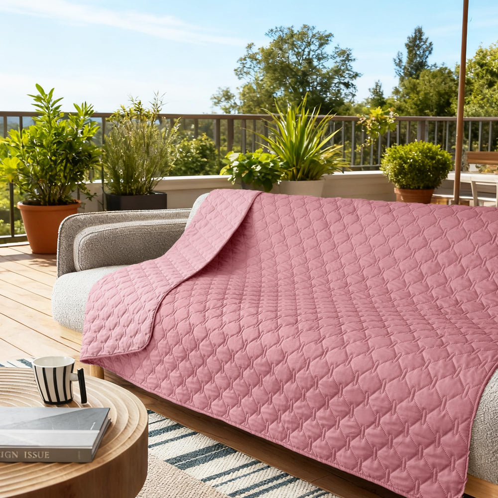 gogobunny machine-washable pet blanket easy-care after messy days.