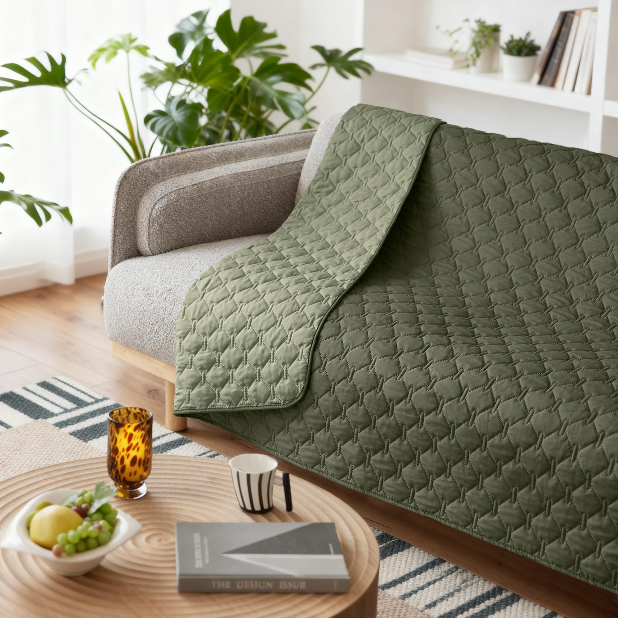 Gogobunny machine-washable blanket stays soft after washing.