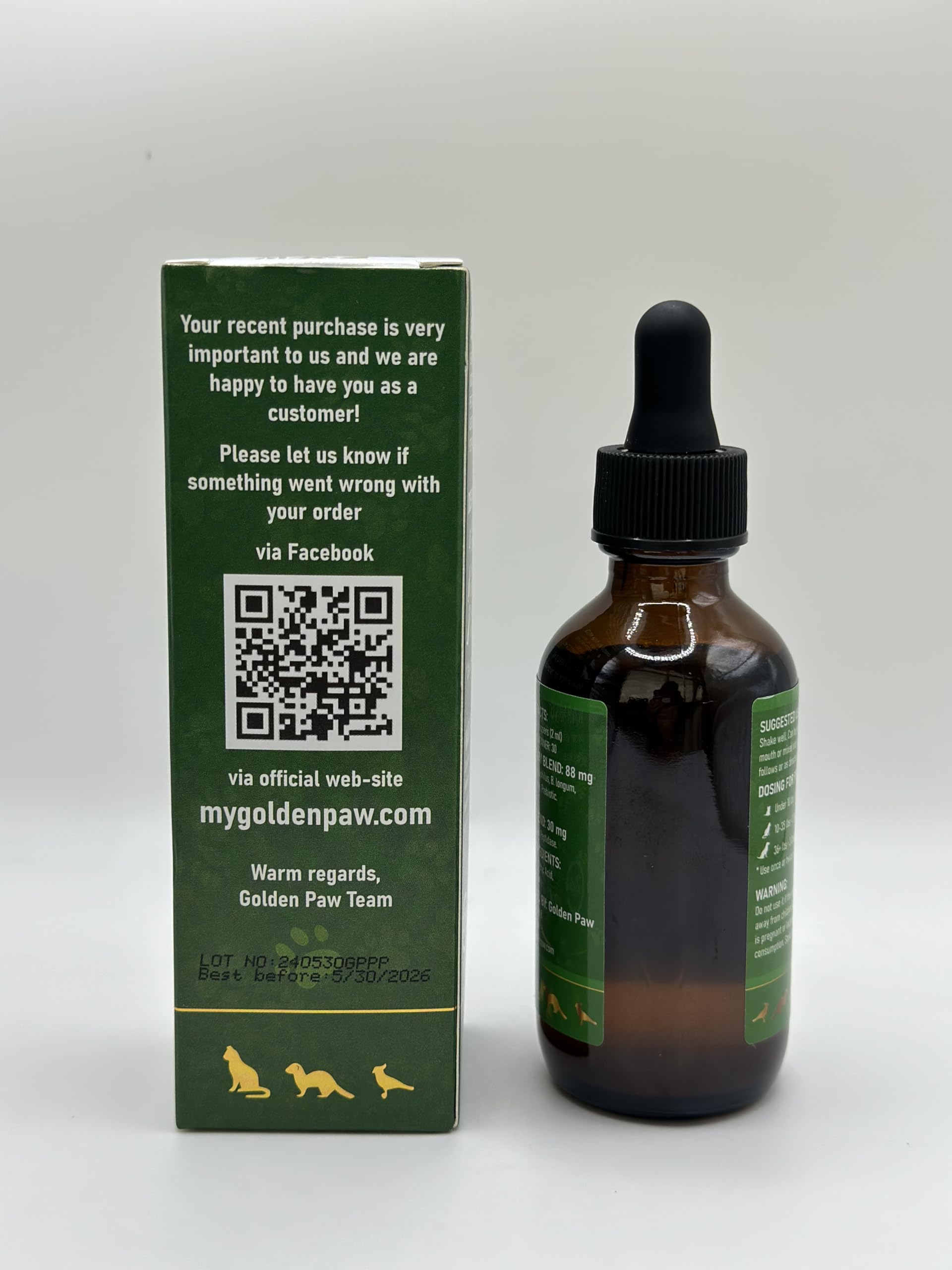 Golden Paw skin and coat support from gut-friendly probiotics for dogs and cats.