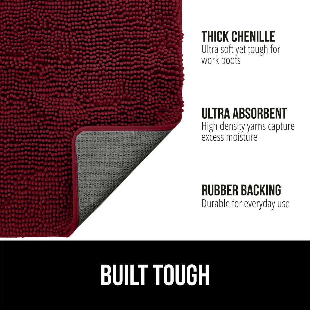 GORILLA GRIP SOAKSTOPPER absorbent-top-layer demonstrates moisture capture for drier floors