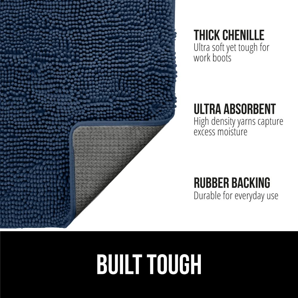 GORILLA GRIP SOAKSTOPPER dense chenille closeup demonstrates high absorbency for muddy paws.