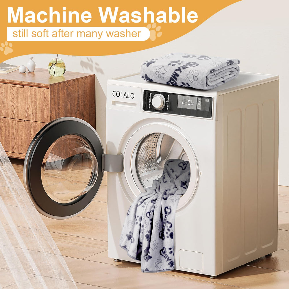 Gowyeg machine-washable blanket stays soft after washing.