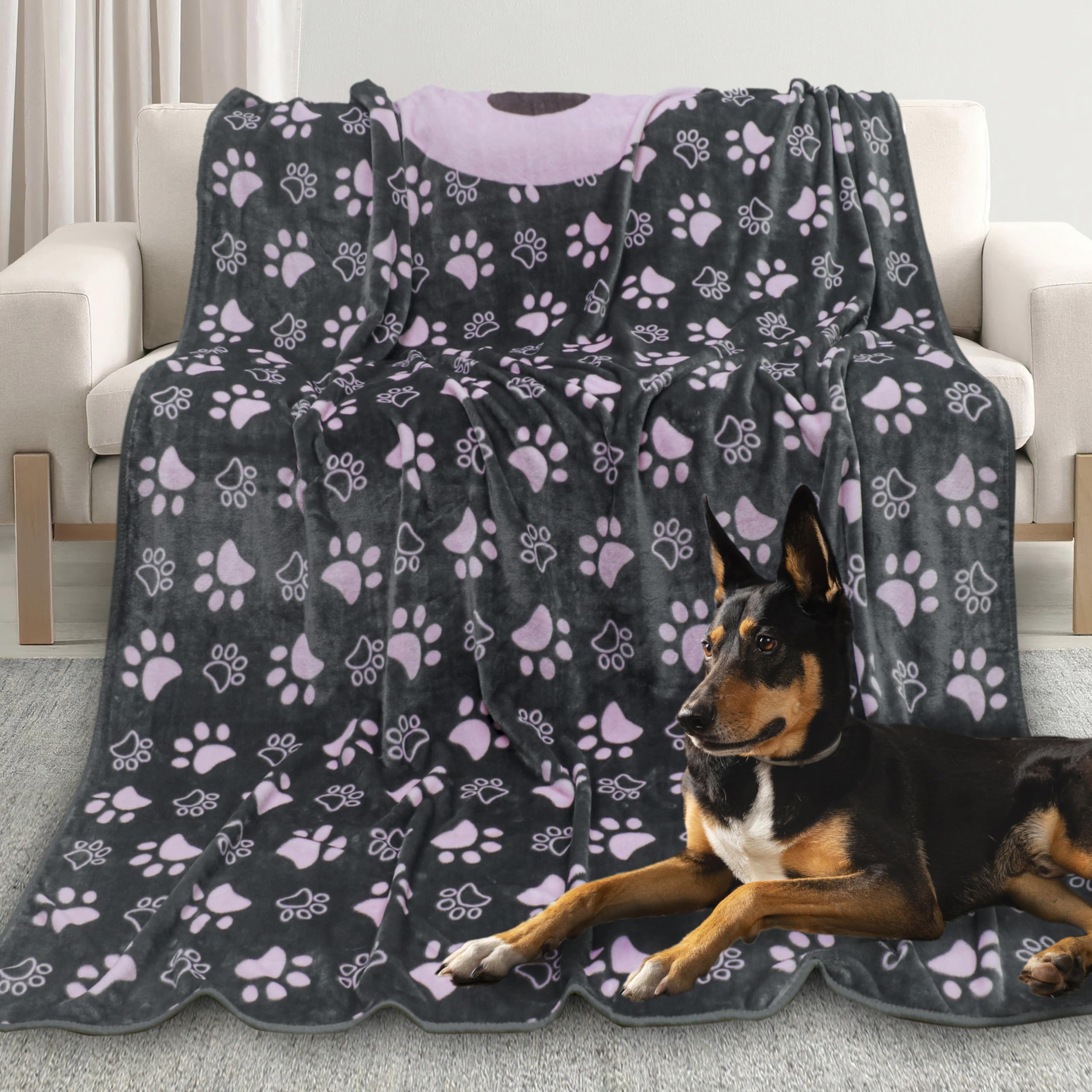 Gowyeg upgraded dog blanket in gray-pink offers plush warmth with 300GSM flannel.