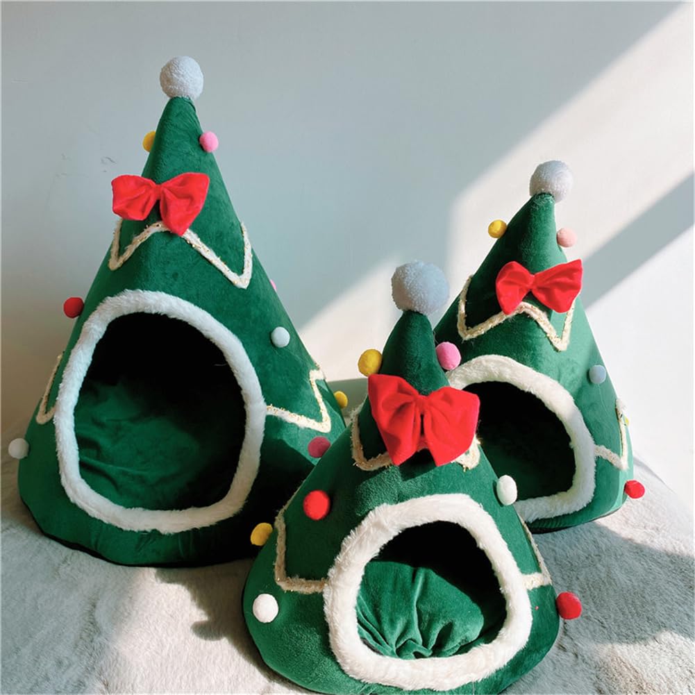 GPPSUNGD Christmas Tree Cat Bed detachable pillow shown in use.