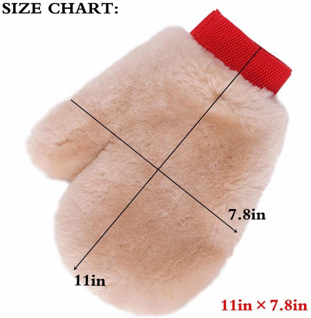 Gracefur grooming mitt soft wool close-up highlighting high-density wool.