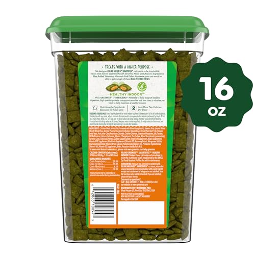 Greenies feline smartbites dual-texture snack offers crunchy outer, creamy center
