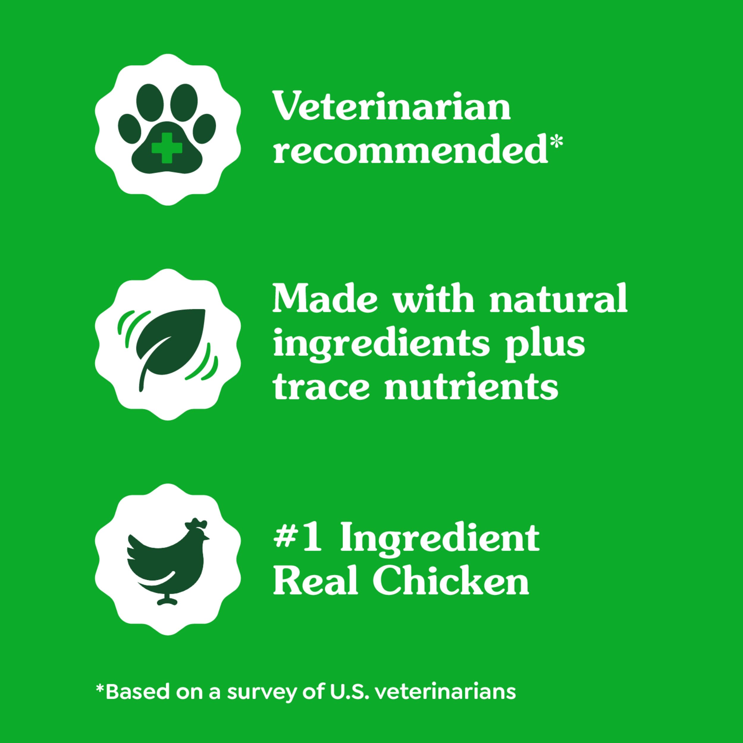 Greenies Pill Pockets large hickory-smoke label—flavor aids easier pill time