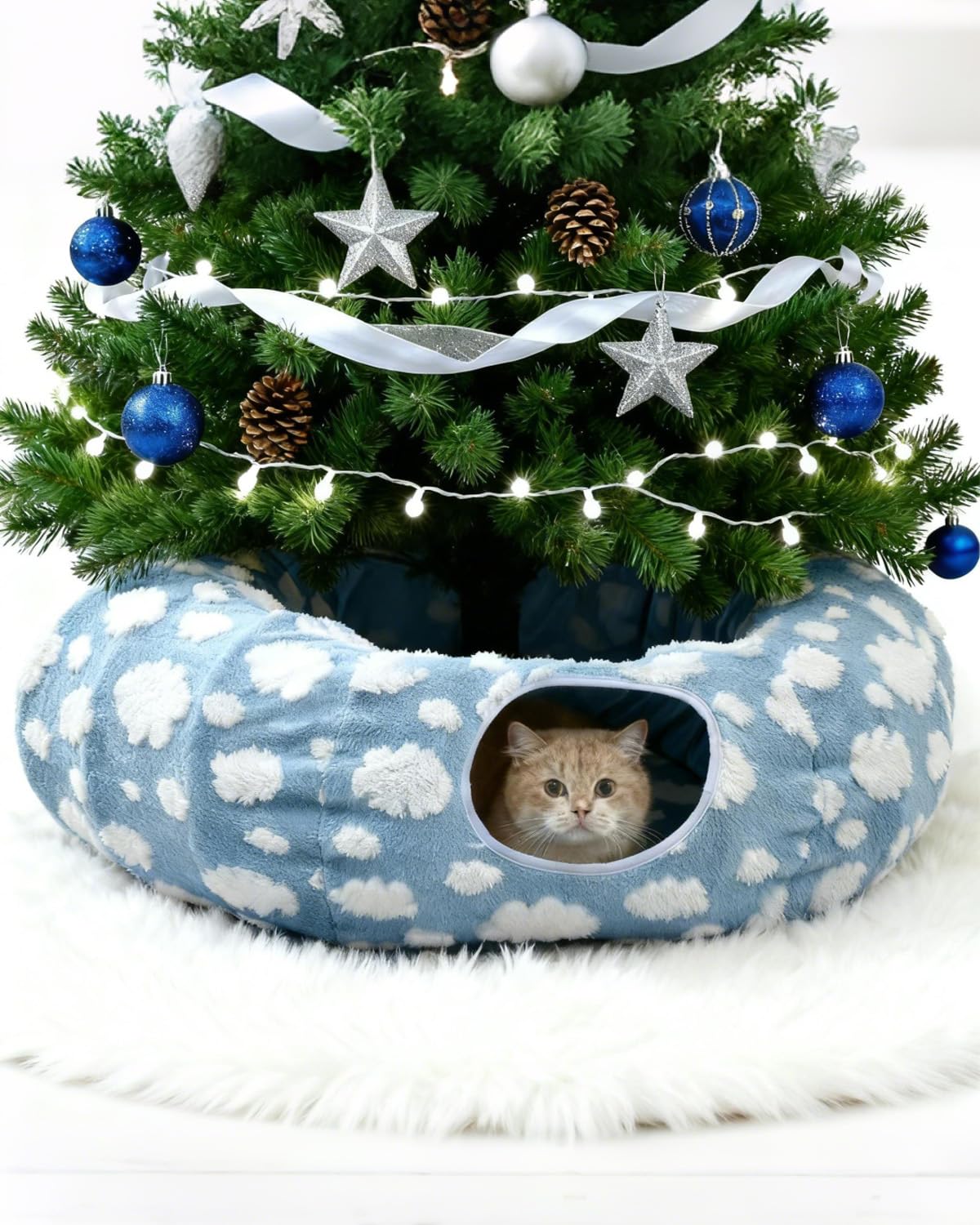 Grelife Cat Tunnel with dangling toy balls enhances mental stimulation.