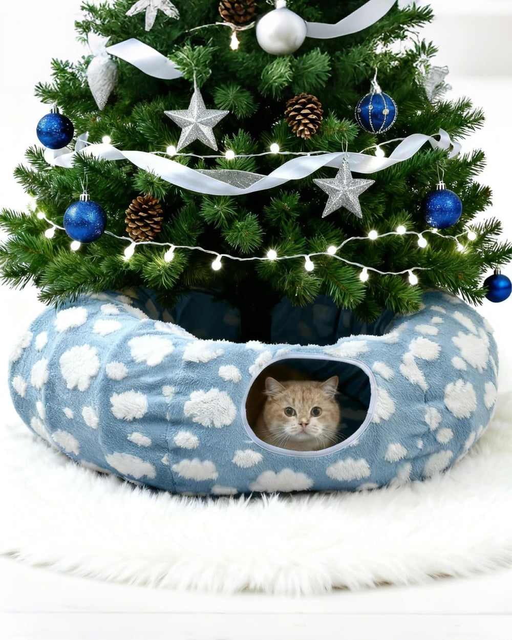 Grelife Cat Tunnel with dangling toy balls enhances mental stimulation.