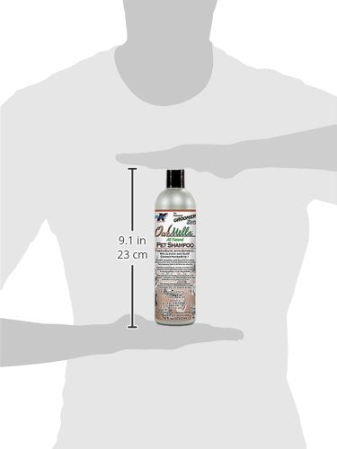 Groomer's Edge Oat-Mella shampoo ingredients include colloidal oatmeal and tea tree oil.