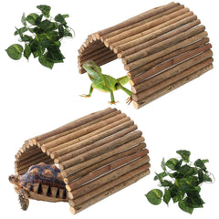 Hamiledyi extra-large hideout-bridge provides roomy hiding and climbing space.