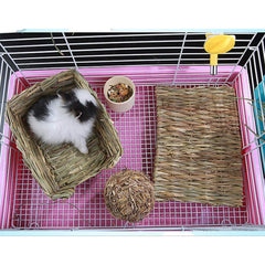 Hamiledyi Grass Mat Inside Cage: enhances habitat with soft lounging area