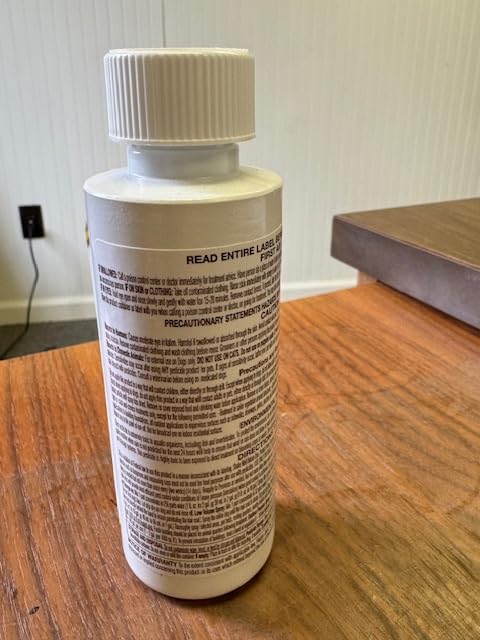Happy Jack Kennel Dip-made-in-usa-label signals a trusted, American-made pet care product.