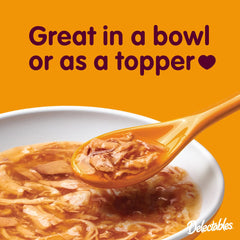 Hartz Delectables Stew 1.4-ounce pouch, easy-open for quick treats.