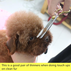 HASHIMOTO thinning shears feature a thumb adjustable screw for easy tension tuning.