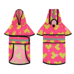 HDE water-resistant fabric keeps pets dry in light rain during outings.