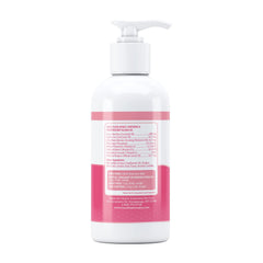 Health Extension Skin & Coat rich-formula bottle highlights daily omega balance for dog skin comfort.