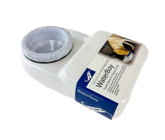 Heininger PortablePET WaterBoy flat-bottom stability prevents tipping in cars and crates