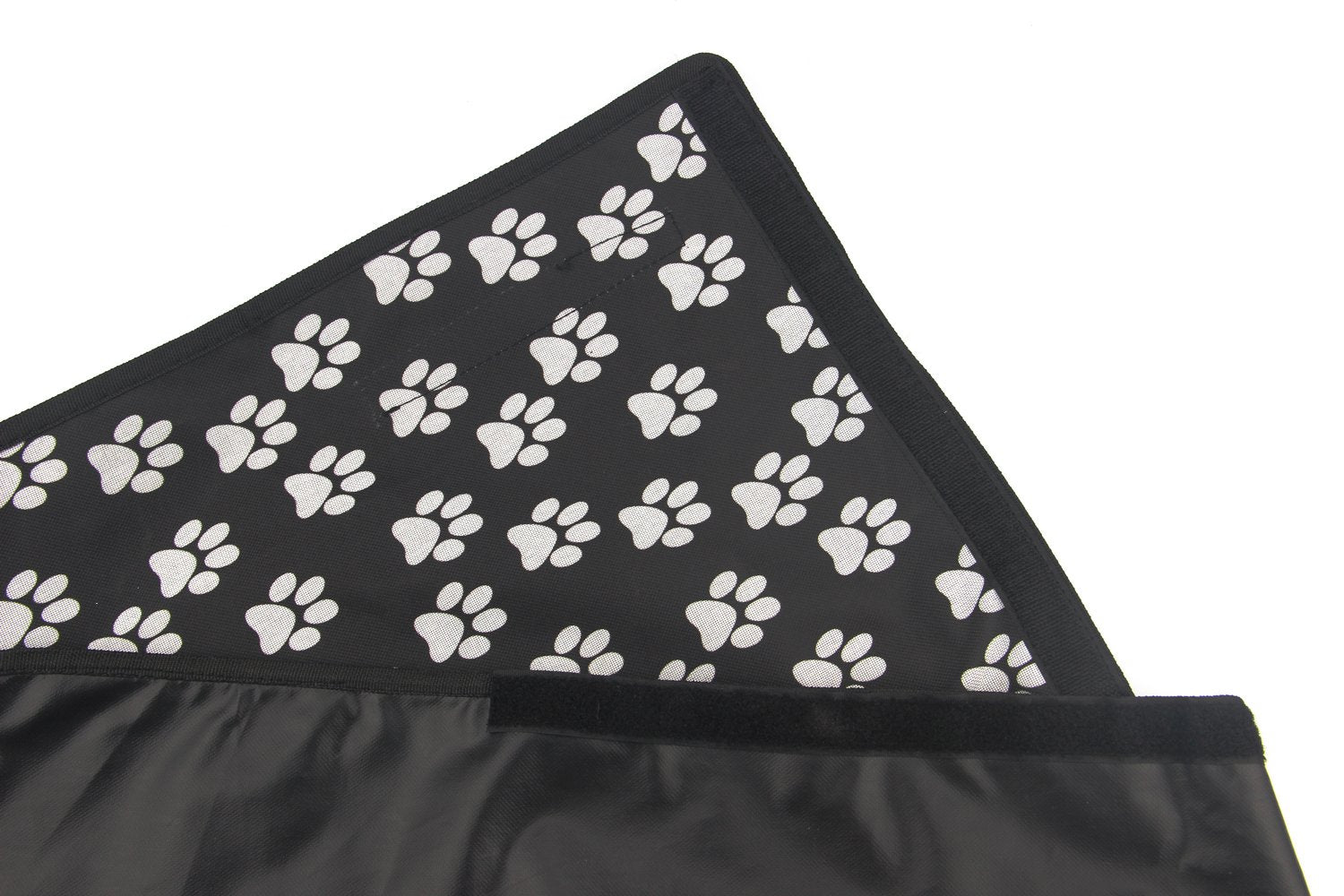 HelloTree multiuse liner doubles as picnic mat and car cushion
