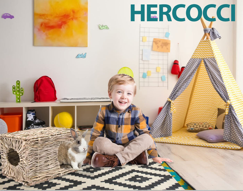 HERCOCCI Grass House rope attachment demonstrates secure cage connection for play