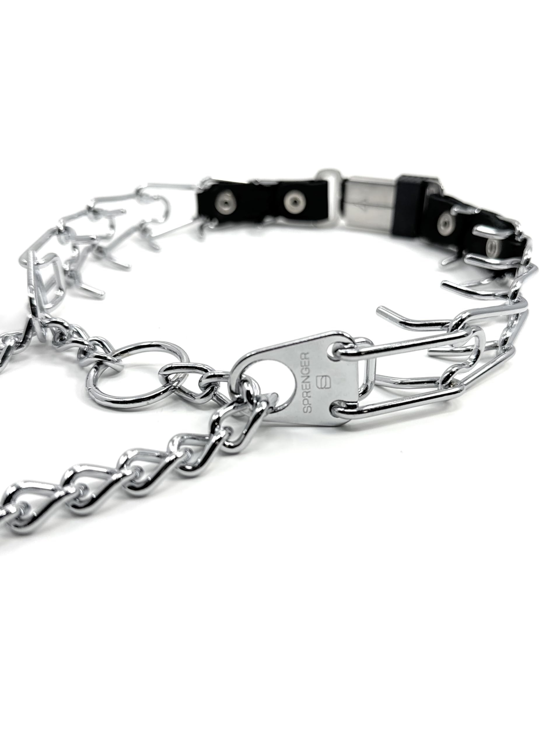 Small-dog neck size 14–19 inches shown for precise, comfortable fit