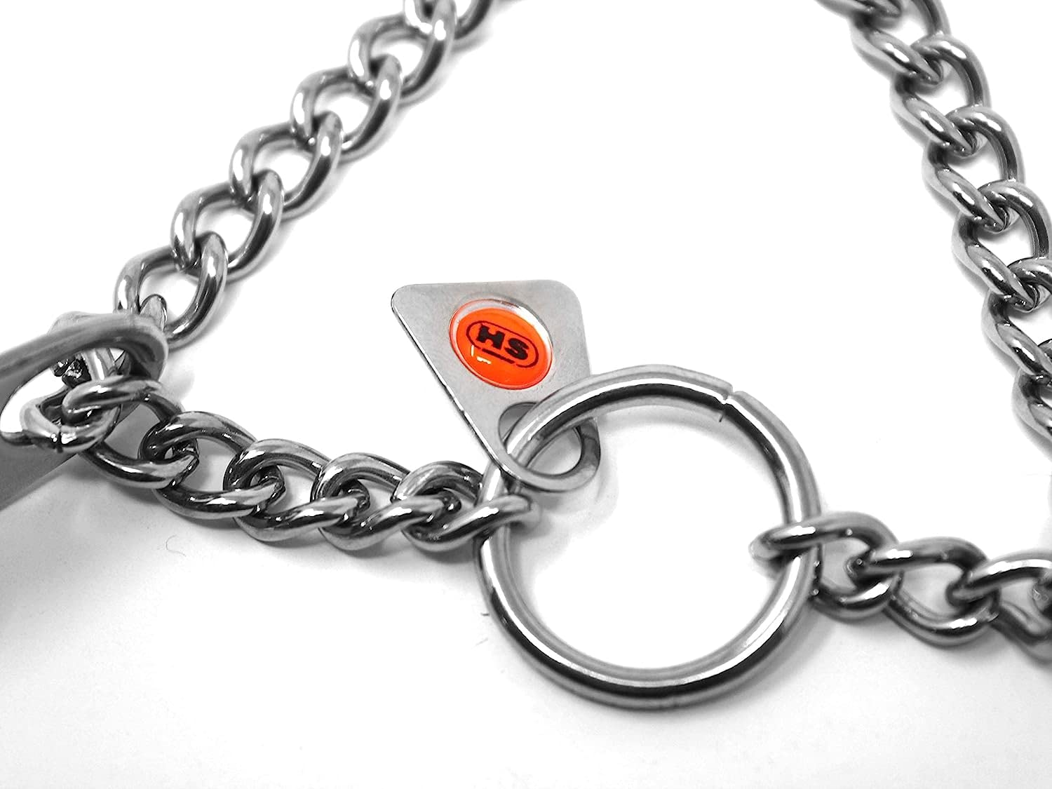 Herm Sprenger Ultra Plus on-dog-neck image conveys secure fit during walks.