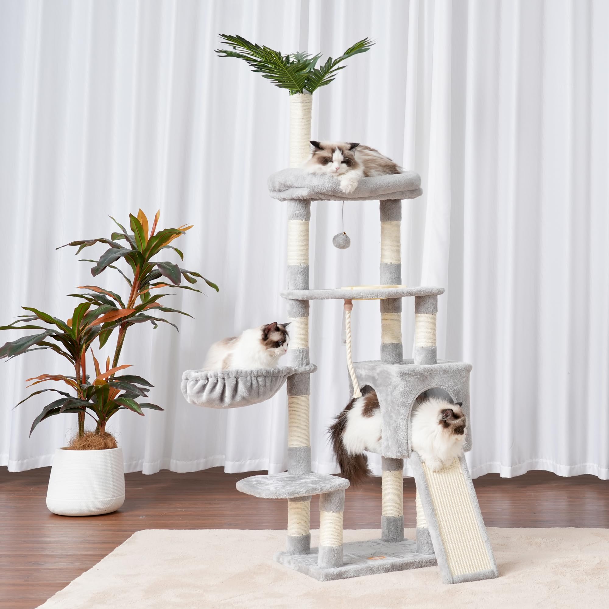 Heybly cat tree five-level climbing offers easy ascent and playful exploration