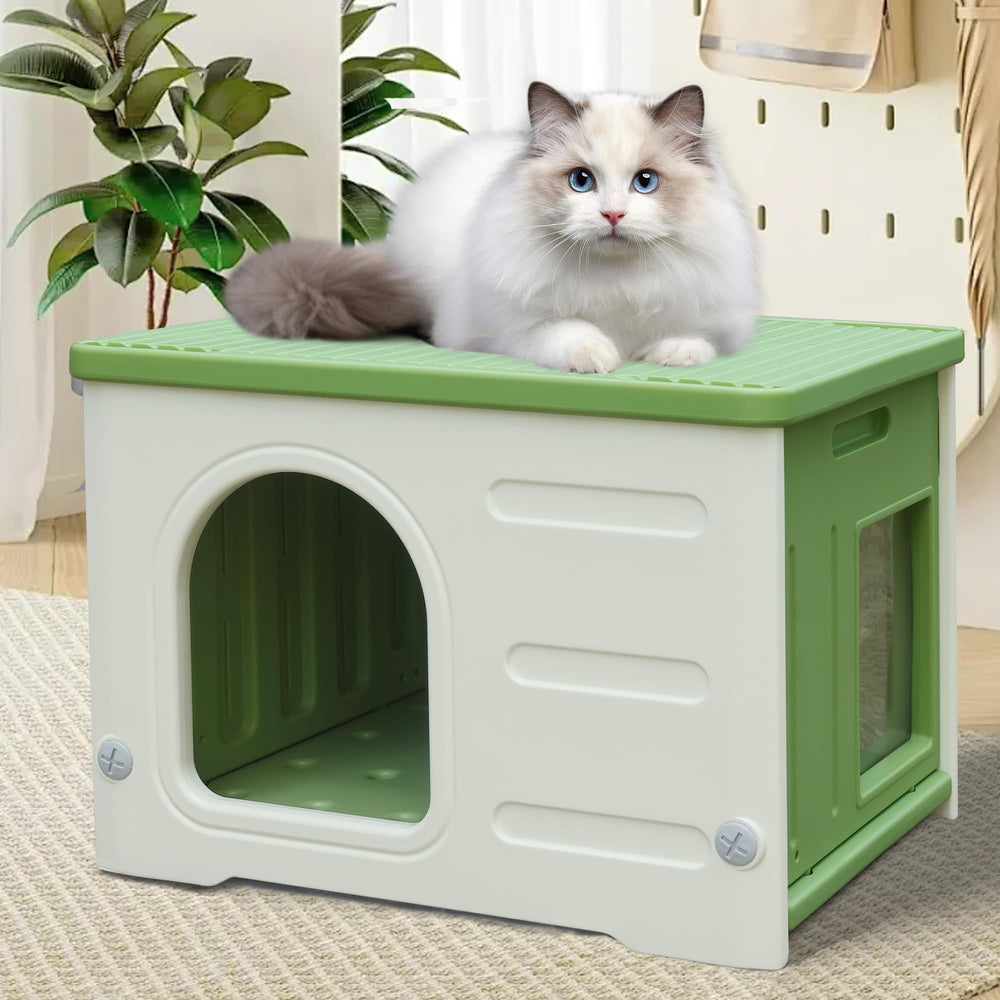 HiCaptain plastic cat house exterior in green provides a weatherproof outdoor shelter.